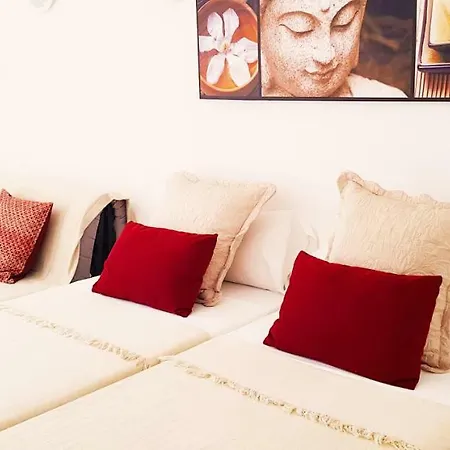 In El Dorado Complex Lägenhet